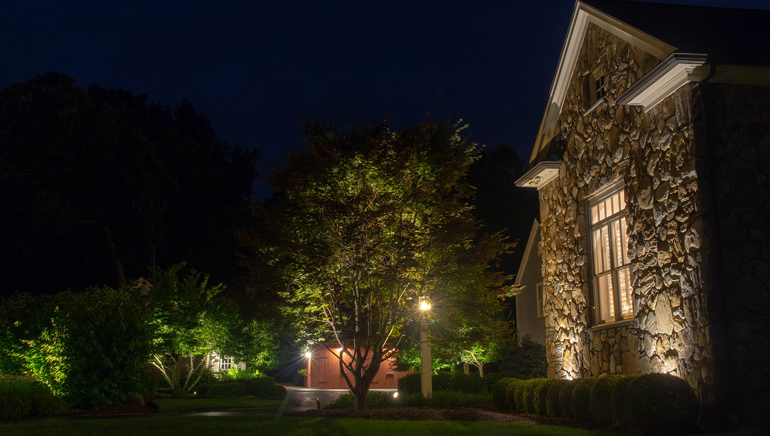 About Commonwealth Landscape Lighting